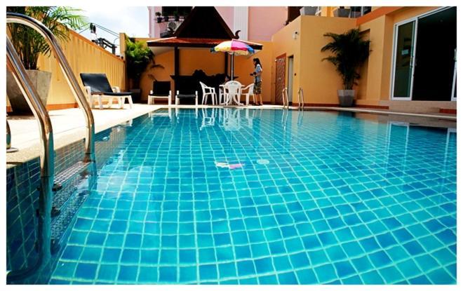 Soi2Inn Pattaya Exterior photo